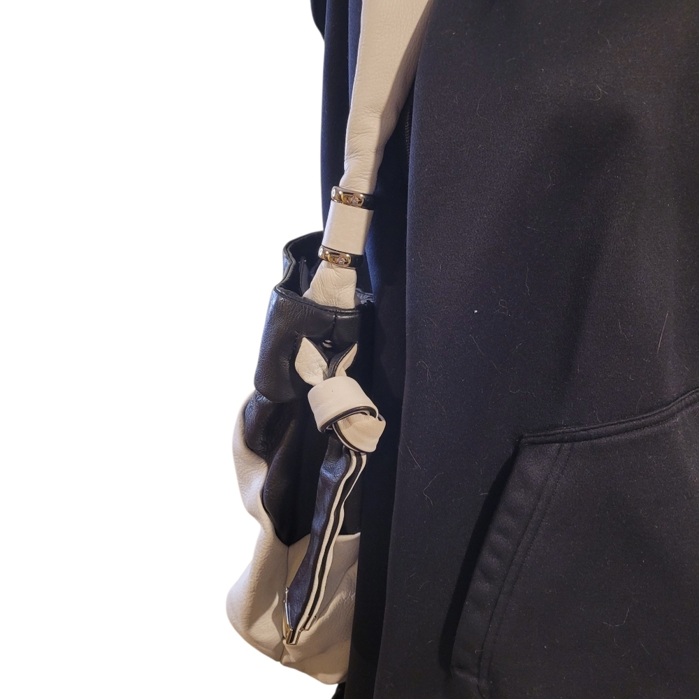 B Makowsky white & black leather handbag - M79 - Picture 3 of 12